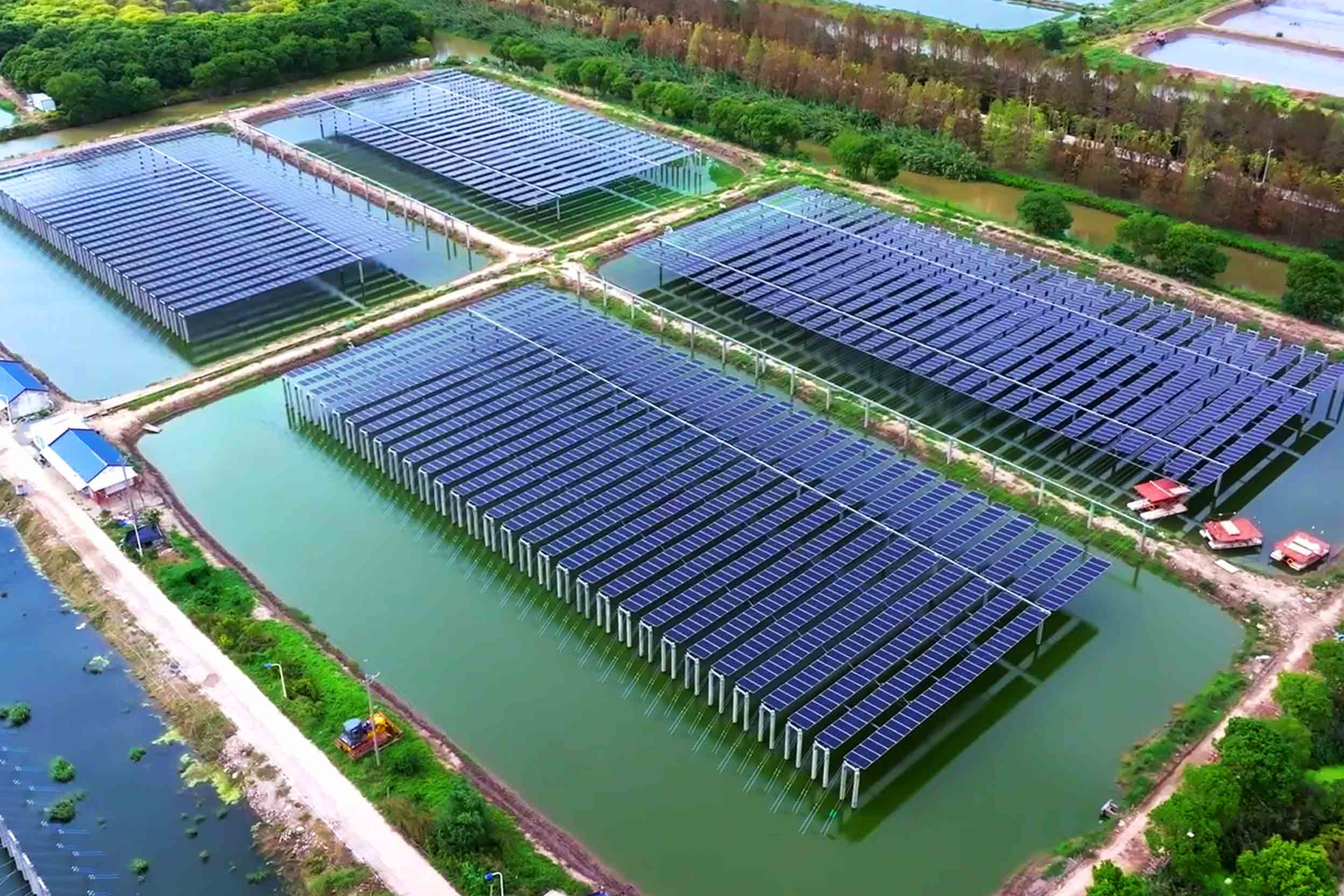 上海奉贤壹号塘40MW渔光互补光伏发电项目